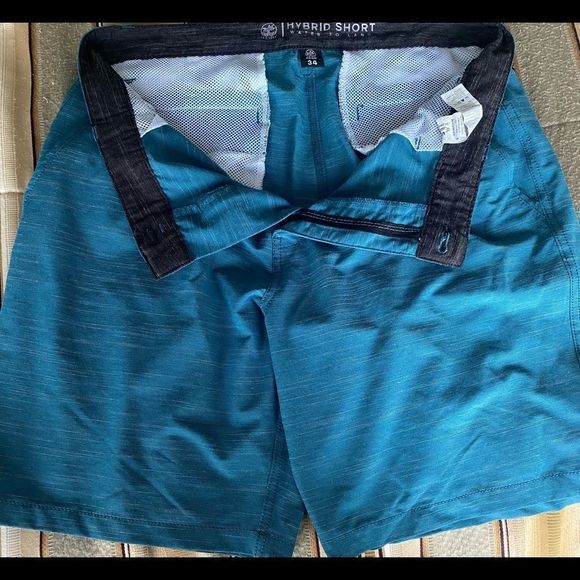 🌊NEW🌊Vacation HYBRID Swim Shorts - Picture 2 of 3